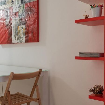 Red Studio Near Porta Nuova By Wonderful Italy Turin Bagian luar foto