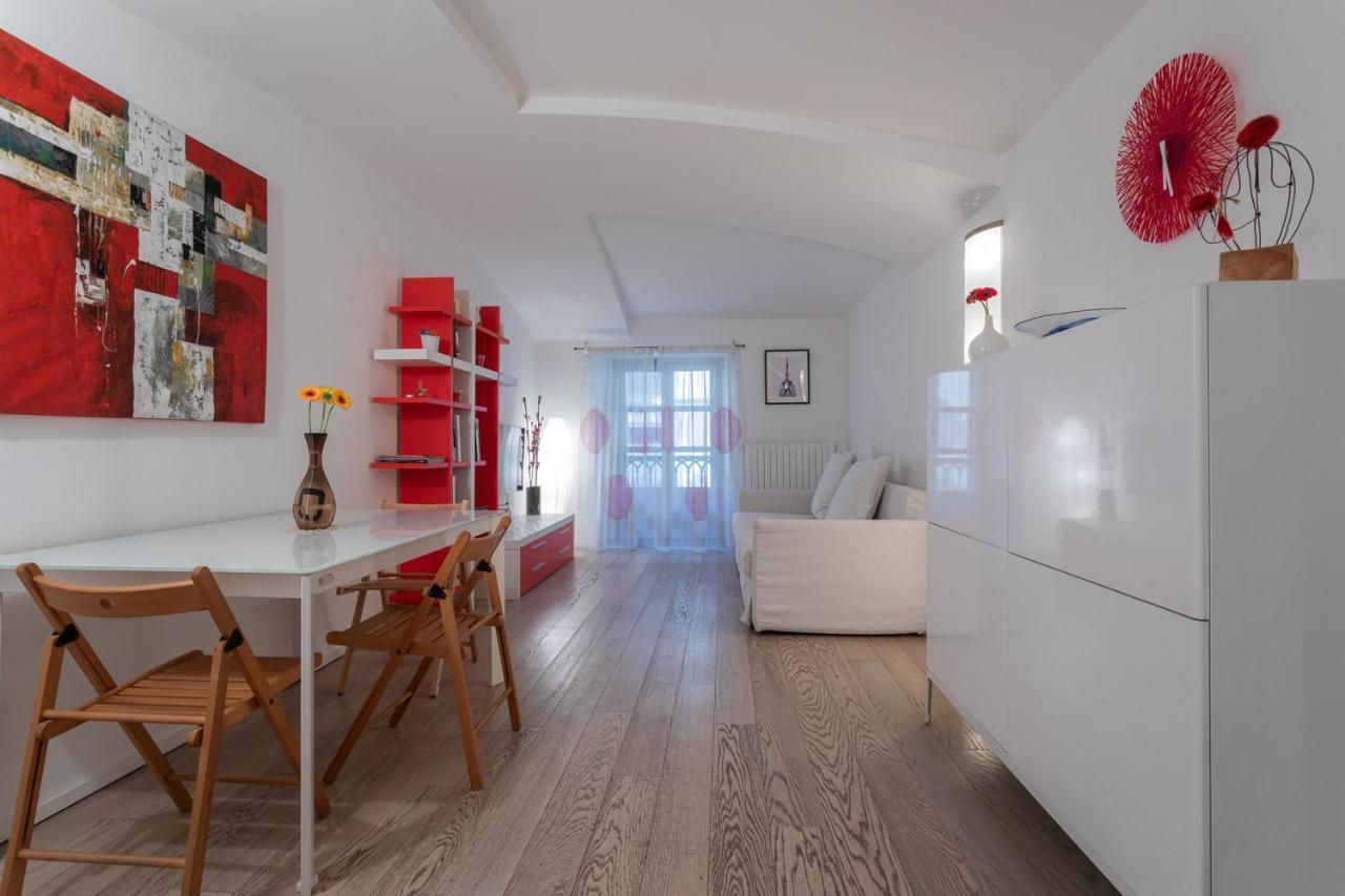 Red Studio Near Porta Nuova By Wonderful Italy Turin Bagian luar foto