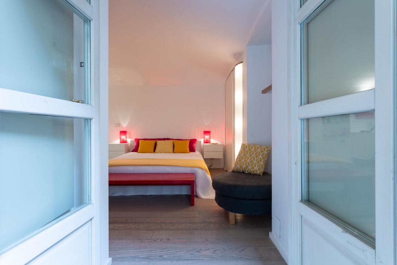 Red Studio Near Porta Nuova By Wonderful Italy Turin Bagian luar foto