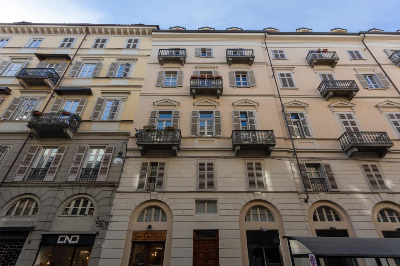 Red Studio Near Porta Nuova By Wonderful Italy Turin Bagian luar foto